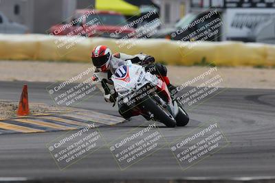 media/Jan-15-2023-SoCal Trackdays (Sun) [[c1237a034a]]/Turn 2 Set 1 (1145am)/